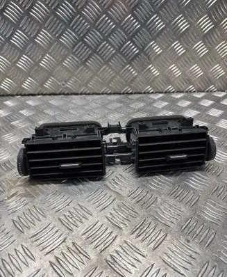 BMW 3 F30 F35 F31 Dash center air vent grill 9218551 508834