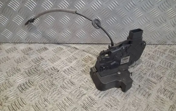 Volvo V70 Rear door lock 31253668 A048317 986922104