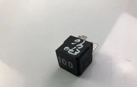 Volkswagen Sharan Other relay 7M0951253A