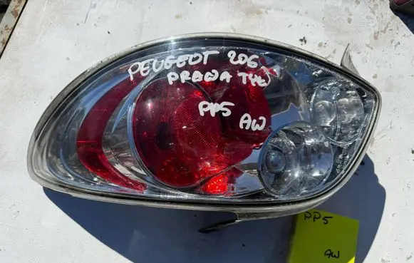 Peugeot 206 Rear/tail lights 