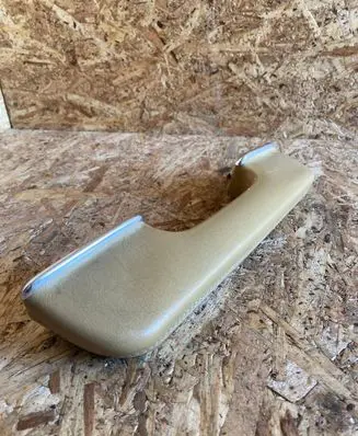 Mercedes-Benz W123 Rear door handle trim 