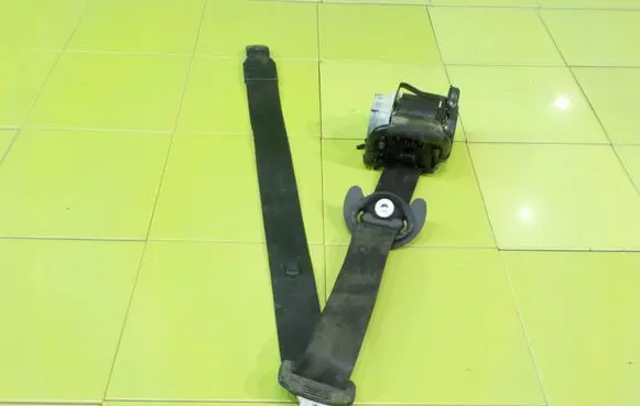 Audi A1 Front seatbelt 8X3857705C BEZPIECZENSTWA