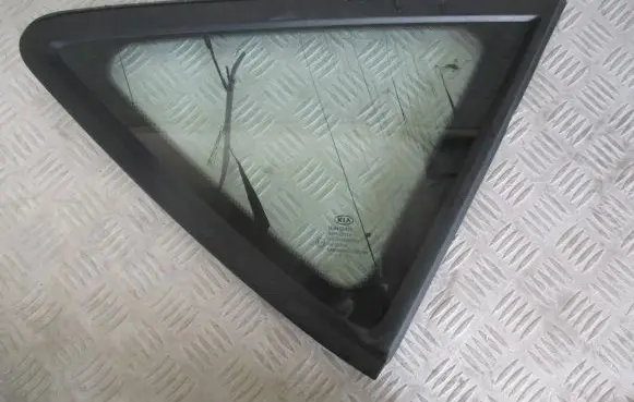 KIA Ceed Rear side window