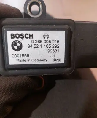 BMW 7 E38 ESP acceleration yaw rate sensor 0265005215 0001556
