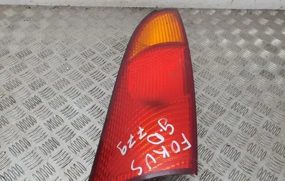 Ford Focus Rear/tail lights 1M5113404