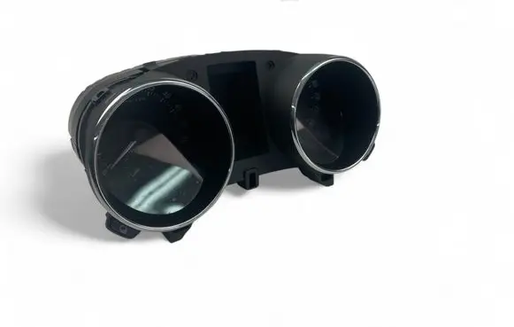 Speedometer (instrument cluster)