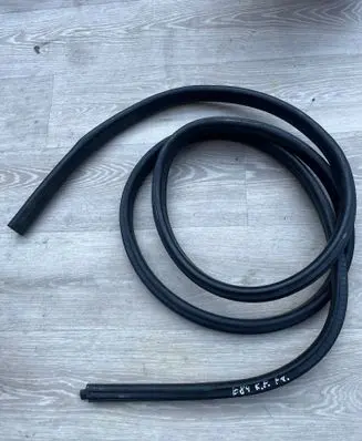BMW X1 E84 Front door rubber seal 2993435 51722993435