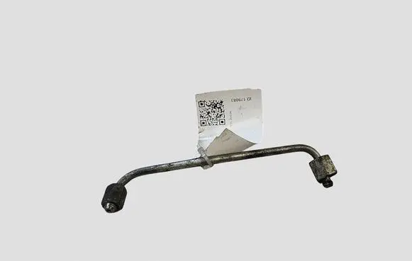 KIA Sorento Fuel injector supply line/pipe