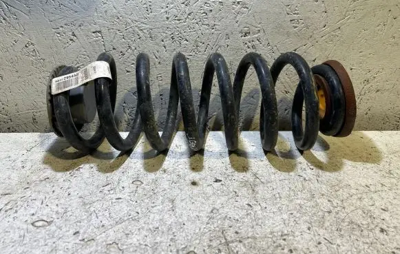 Jeep Cherokee Rear coil spring 68372954AB