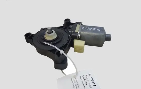 Skoda Superb B8 (3V) Front door window regulator motor 5Q0959801B