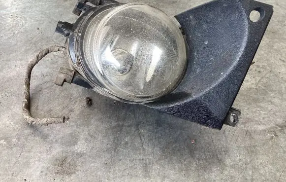 BMW 5 E39 Front fog light 9958901