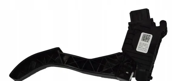 Volkswagen Golf VII Accelerator throttle pedal 5Q1723503H