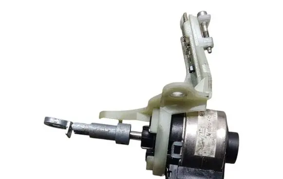 Volkswagen PASSAT B6 Headlight level adjustment motor PL35L024