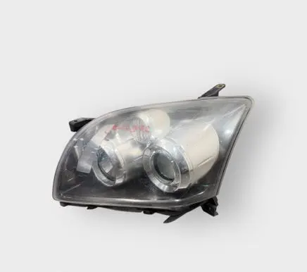 Toyota Avensis T250 Headlight/headlamp 8596724011 3900078496