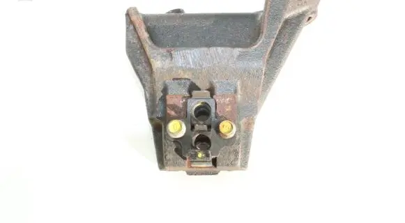 Hyundai i40 Engine mounting bracket