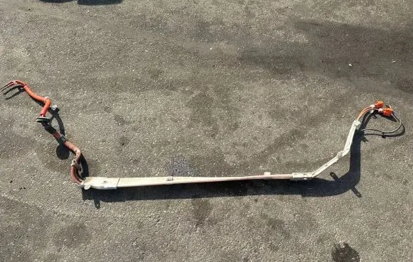 Toyota Prius (XW20) Positive cable (battery)