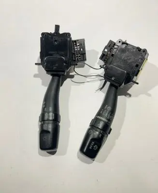 Hyundai Terracan Wiper turn signal indicator stalk/switch GKFL3283AA 3282AA