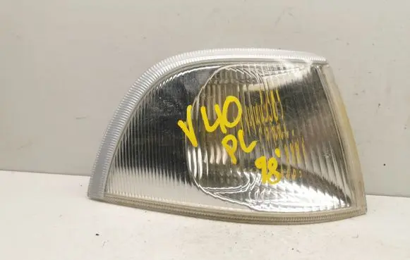 Volvo S40, V40 Front indicator light 30854654