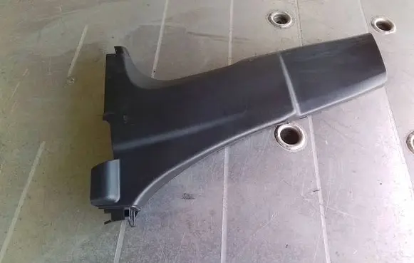 Suzuki Vitara (LY) (B) pillar trim (bottom) 7624154P0