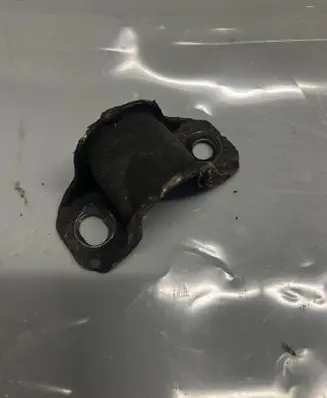 Jeep Cherokee Sway bar bush bracket, rear 