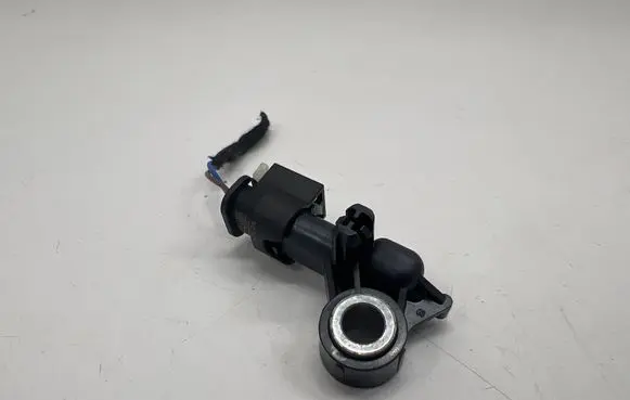 Mercedes-Benz CLA C118 X118 Airbag deployment crash/impact sensor A1679050700
