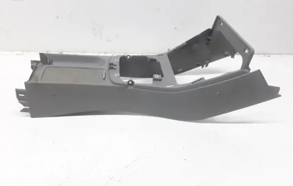 Volkswagen Golf Plus Center console 5M1863243
