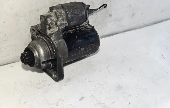 Skoda Octavia Mk2 (1Z) Starter motor 0001121026