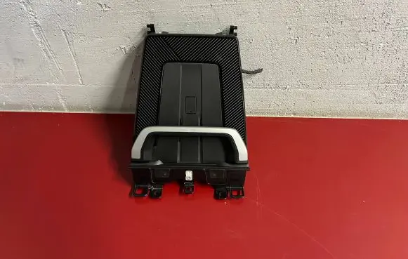 BMW X1 U11 Wireless charging module 5A623B0 5A22F51 51165A22F51