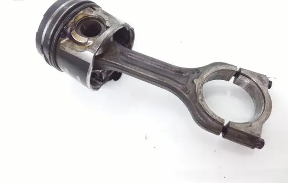 Piston with connecting rod
