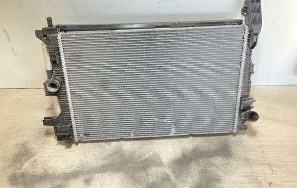 Ford Focus Coolant radiator CV618005VC
