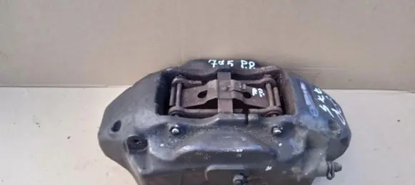 Volkswagen Touareg I Front brake caliper