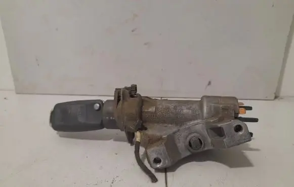 Volkswagen Transporter - Caravelle T5 Ignition lock 4B0905851C