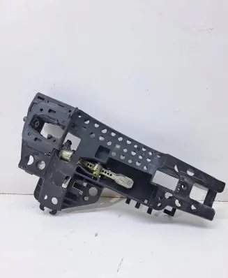 Rear door exterior handle/bracket