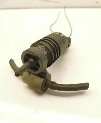 Mitsubishi Colt Windscreen/windshield washer pump