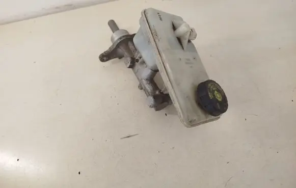 Opel Vivaro Master brake cylinder 32067008C