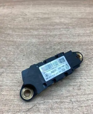 Mercedes-Benz E W211 Airbag deployment crash/impact sensor 0018209126 302781
