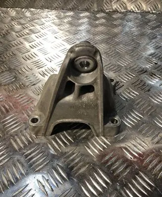 Lexus GS 250 350 300H 450H Engine mounting bracket