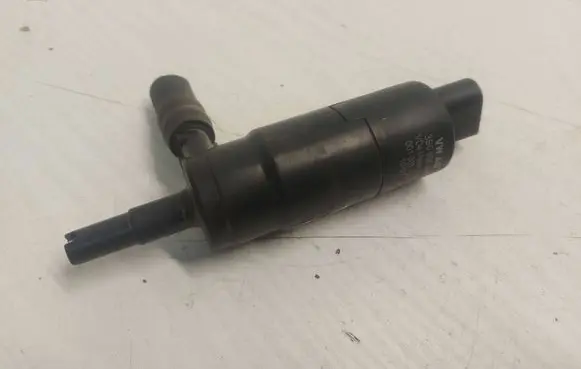Audi Q7 4L Headlight washer pump 3B0955681 001005