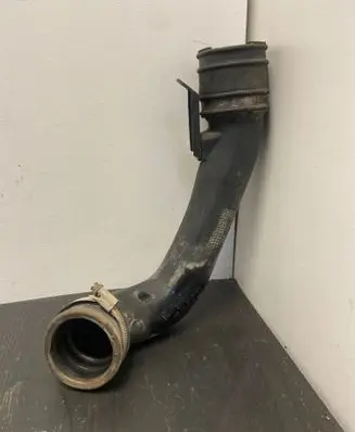 Intercooler hose/pipe