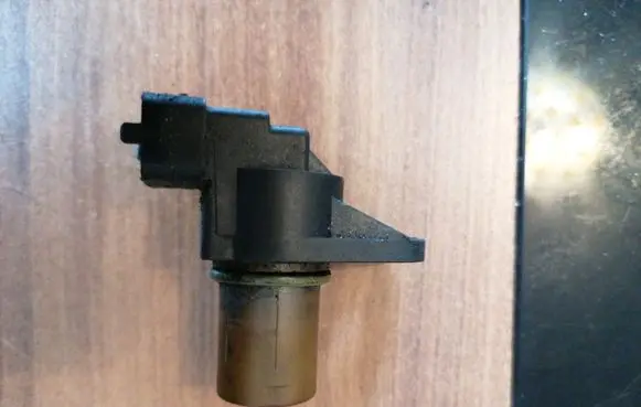Camshaft position sensor
