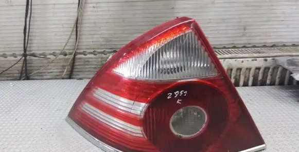 Ford Mondeo Mk III Rear/tail lights 6S7113405A