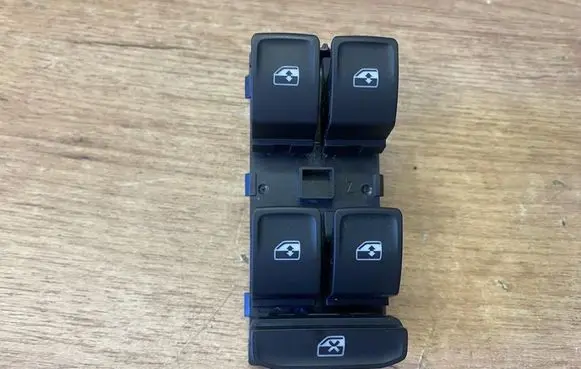 Skoda Octavia Mk4 Electric window control switch 5G0959857D