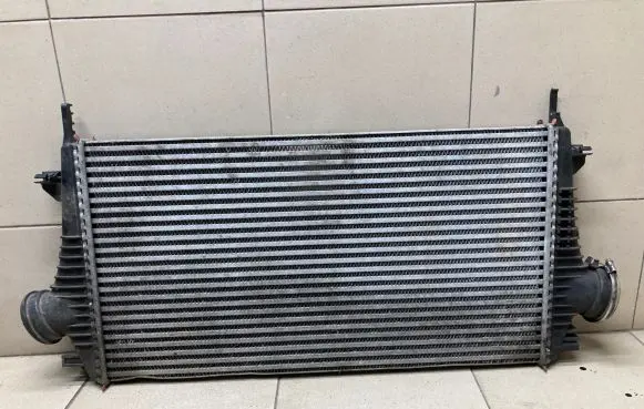 Opel Insignia A Intercooler radiator 13241751