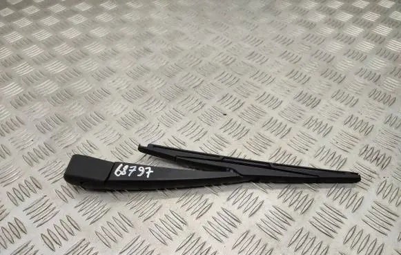 Peugeot 3008 II Rear wiper blade arm