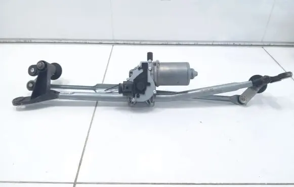Land Rover Evoque I Front wiper linkage and motor L538LHD