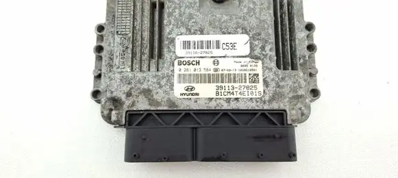 Hyundai Santa Fe Engine control unit/module 3911327825 0281013584 3911627825