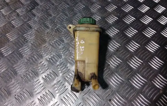 Volkswagen PASSAT B5 Power steering fluid tank/reservoir 8D0422373C