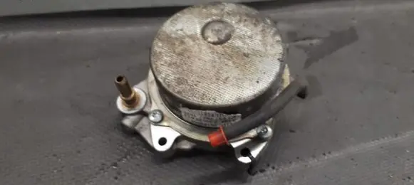 Opel Astra H Vacuum pump 55188660