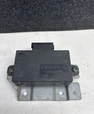 Iveco Daily 5th gen Door central lock control unit/module 69500399