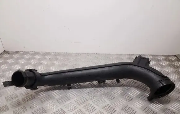 Volkswagen Golf VII Intercooler hose/pipe 04E145673C 03G906051E